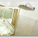 威尔别墅酒店 4*