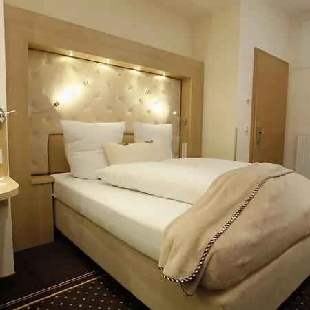 威尔别墅酒店 Altwarmbuchen