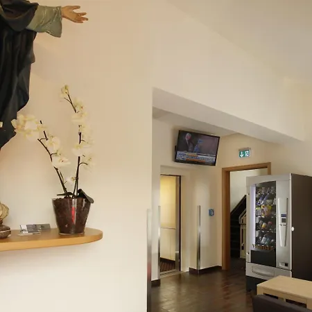 威尔别墅酒店 4* Altwarmbuchen