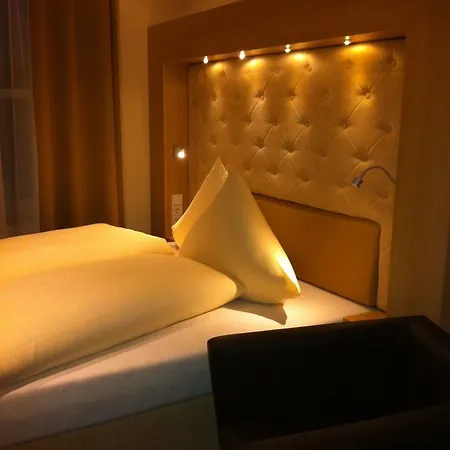 Will Hotel Altwarmbuchen